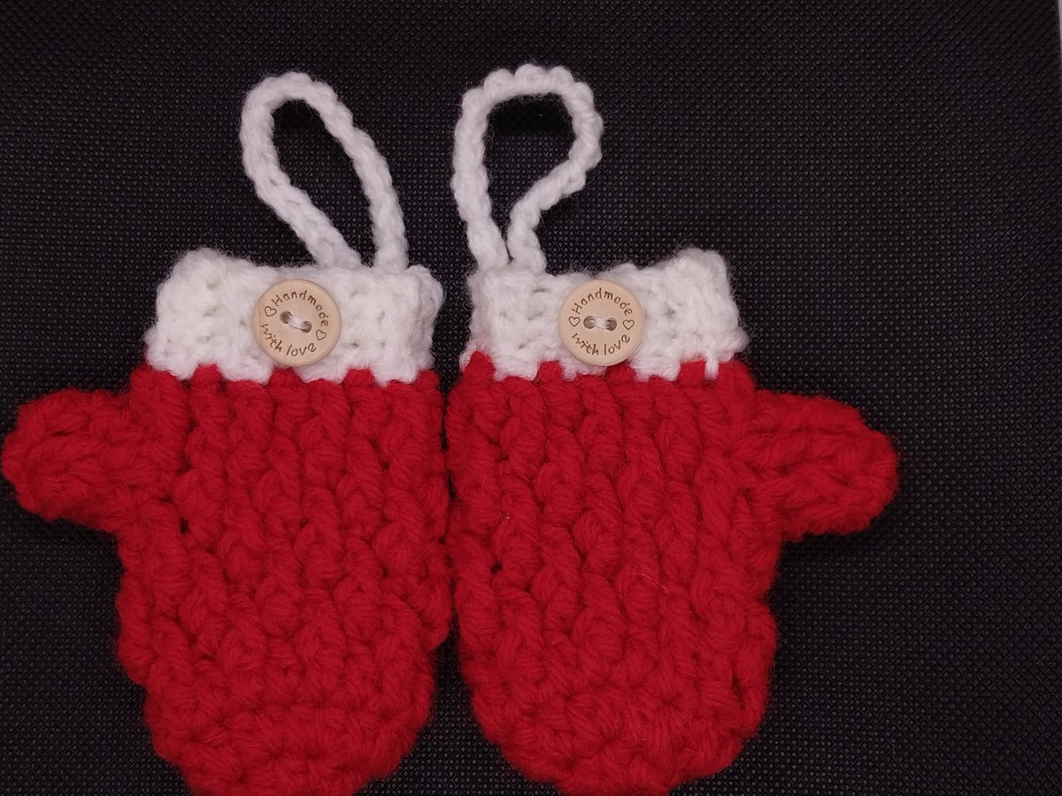 Crocheted Mitten Ornament: Red or Green Cotton Yarn Christmas Decor, view 2