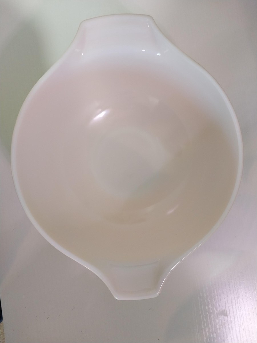Vintage Pyrex Butterfly Gold Mixing Bowl: 2.5 Qt Retro Kitchenware, view 9