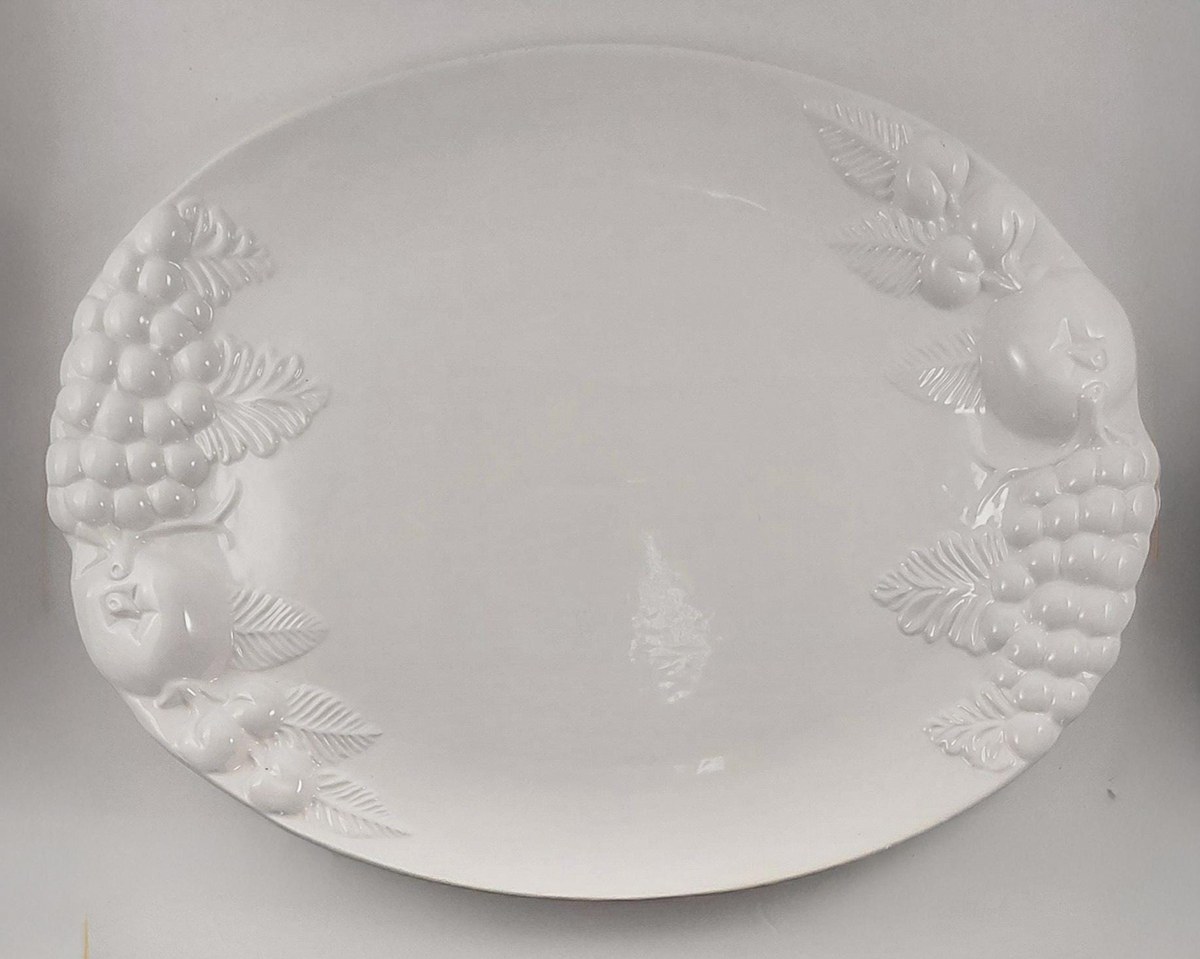 Vintage Signature China Platter: Sauvignon Raised Fruit Serving Tray, view 2