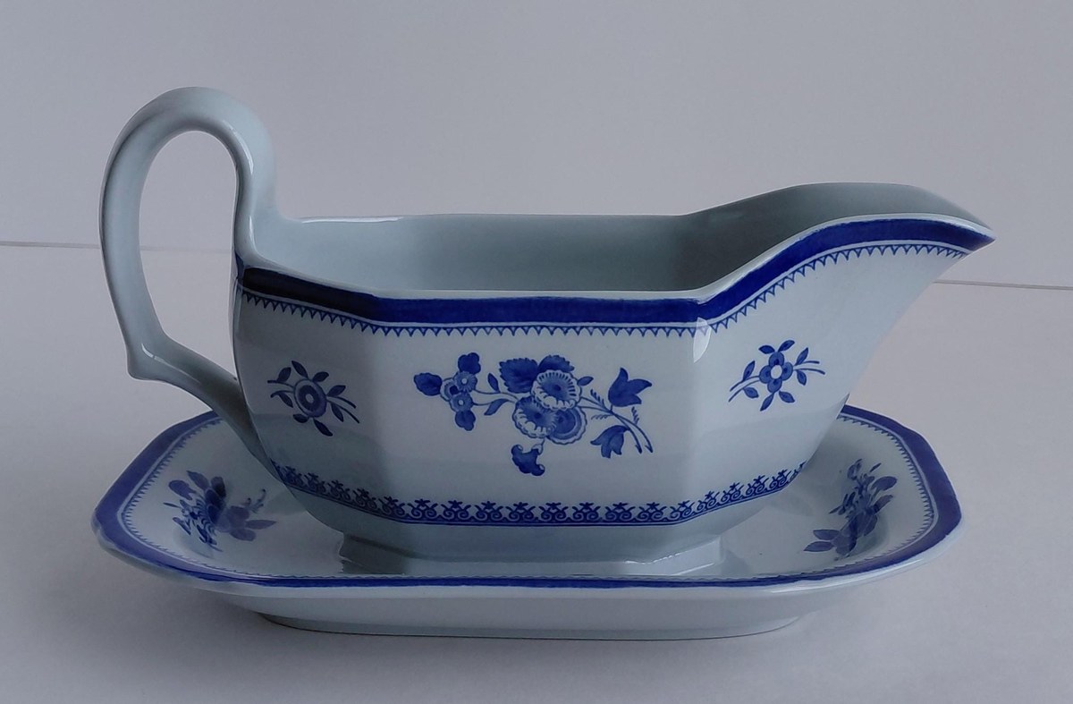 Vintage Spode Gloucester Blue Gravy Boat England Blue White Transferware Attached Underplate Chinoiserie Serving Piece, view 4