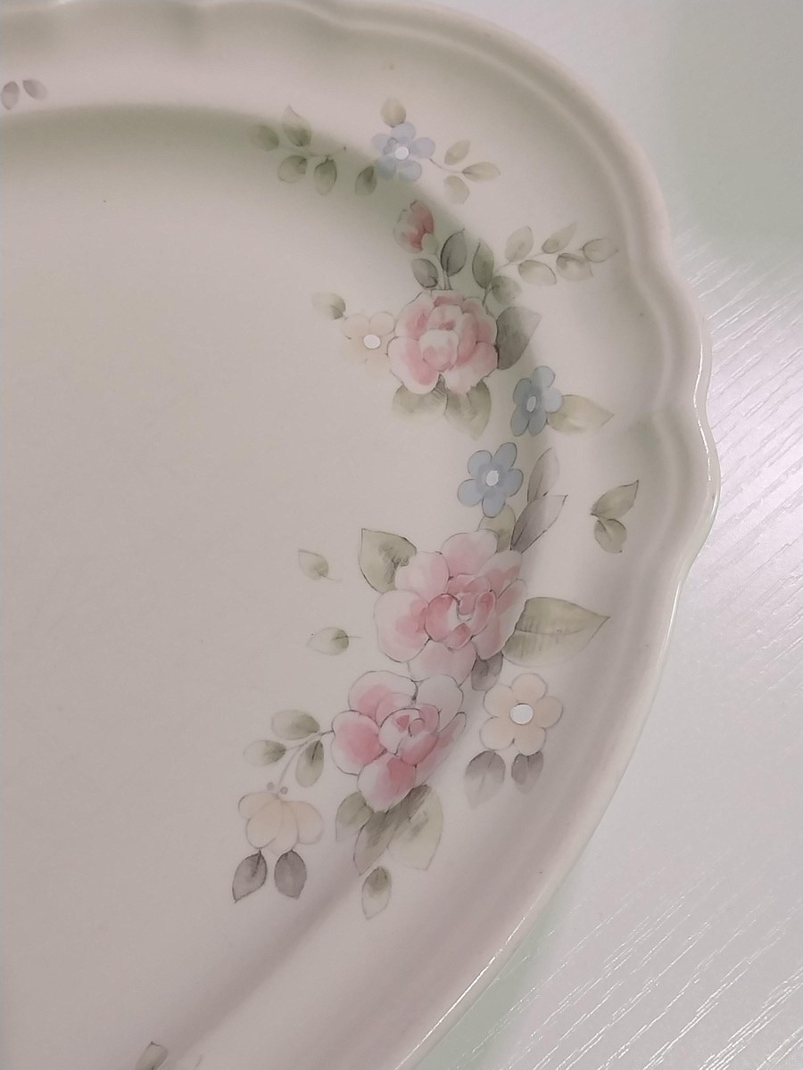 Vintage Pfaltzgraff Tea Rose Platter: 1980s Floral Stoneware, view 5