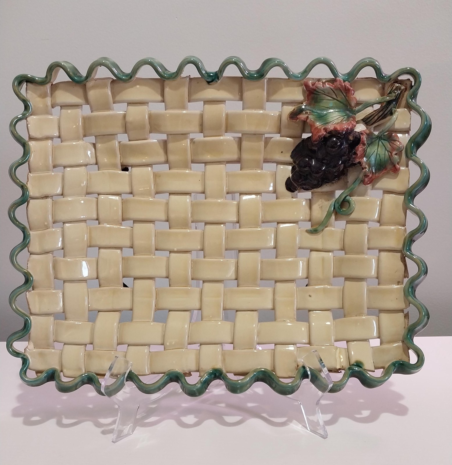 Vintage Ceramic Grape Platter: Basket Weave Tray with Green Ruffle Edge