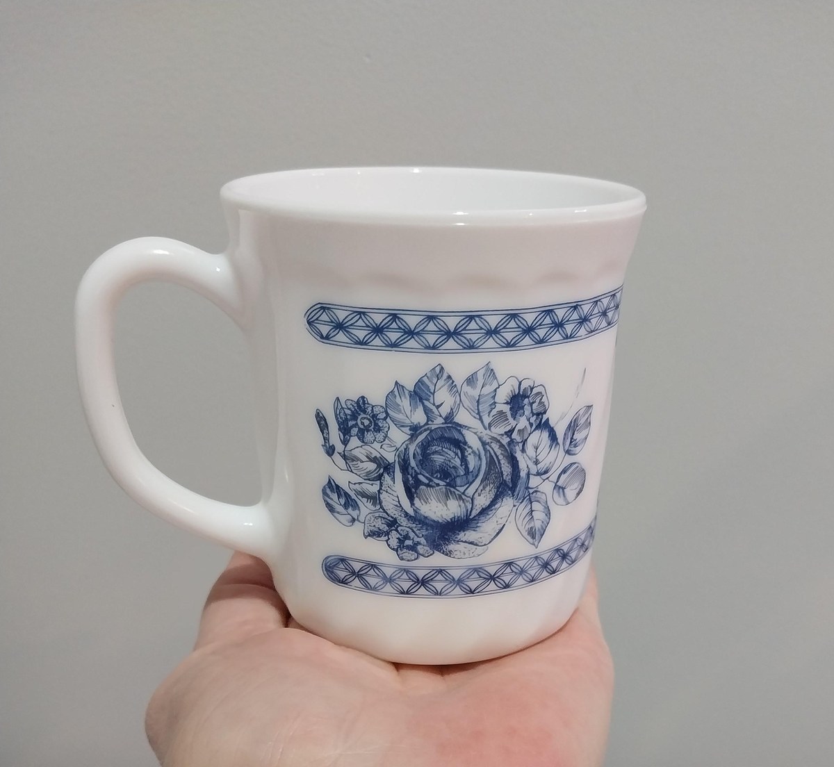 Vintage Arcopal Honorine Coffee Cups - Set of 4 French Opaline Glass, view 2