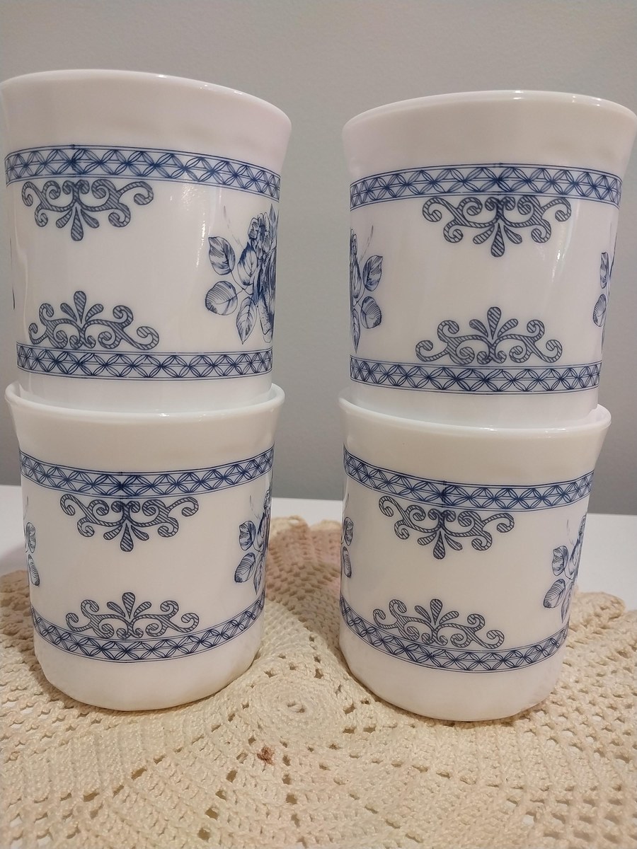 Vintage Arcopal Honorine Coffee Cups - Set of 4 French Opaline Glass, view 3