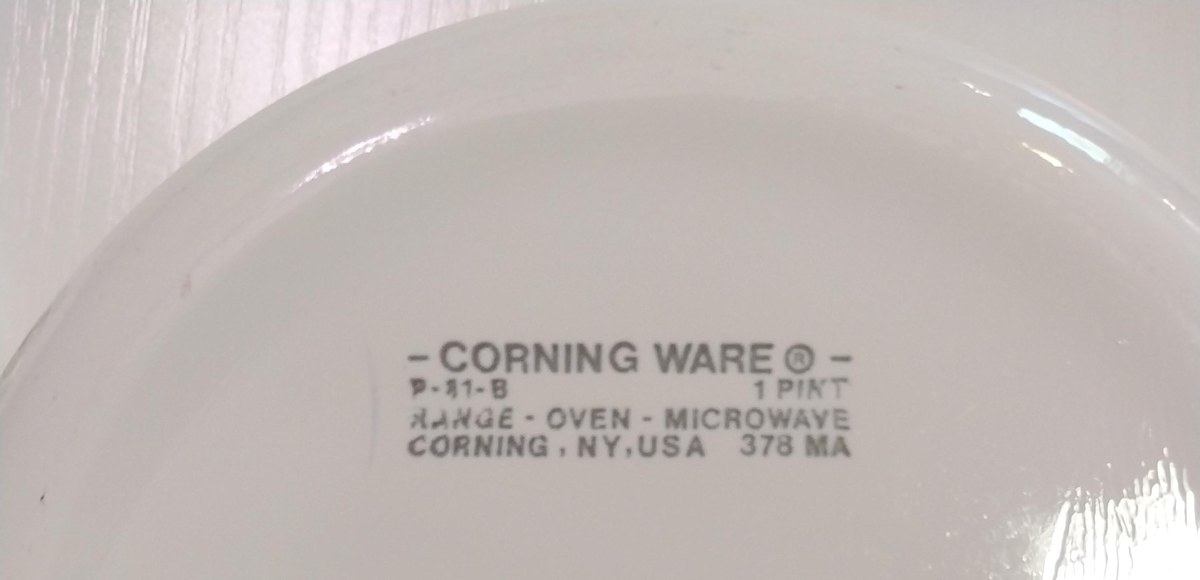 1970s Corning Ware Spice of Life Saucepans with Lids: Le Persil & Le Sauge, view 3