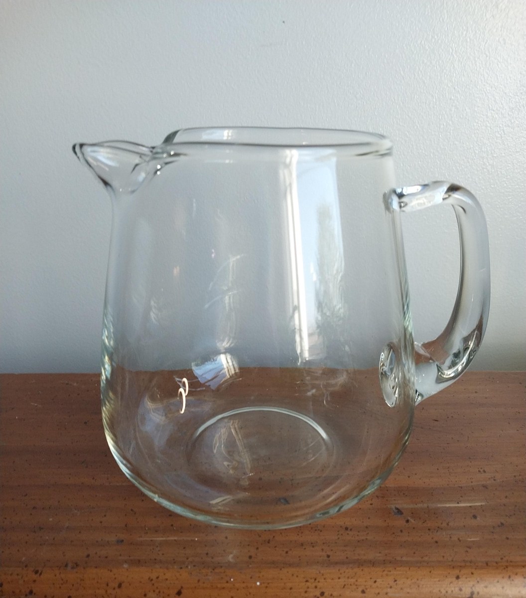 Hand Blown Glass Pitcher: Minimalist Borosilicate Jug with Ice Lip, view 4