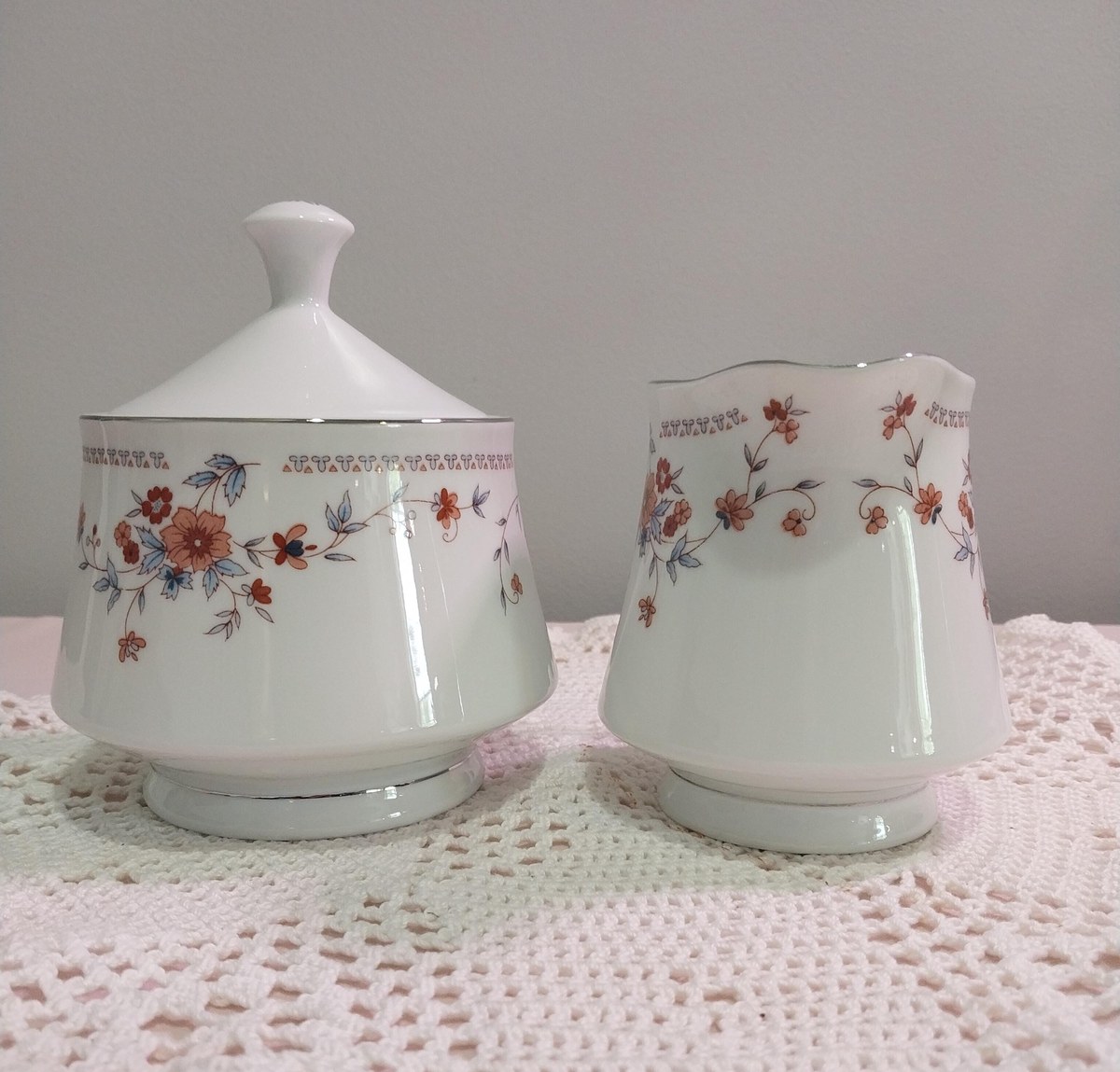 Vintage Dynasty Fine China Creamer & Sugar Bowl Set: Copenhagen Floral, 1980s, view 6
