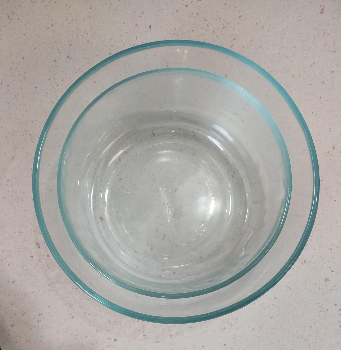 Vintage Pyrex Mixing Bowl Set: Clear Blue Green Glass, MCM Kitchenware, view 3