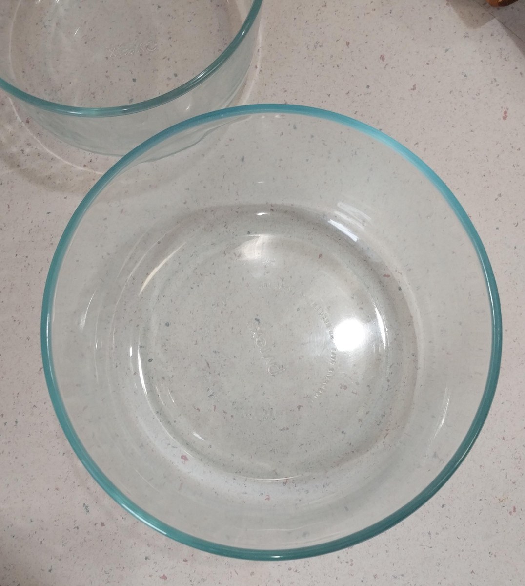 Vintage Pyrex Mixing Bowl Set: Clear Blue Green Glass, MCM Kitchenware, view 6