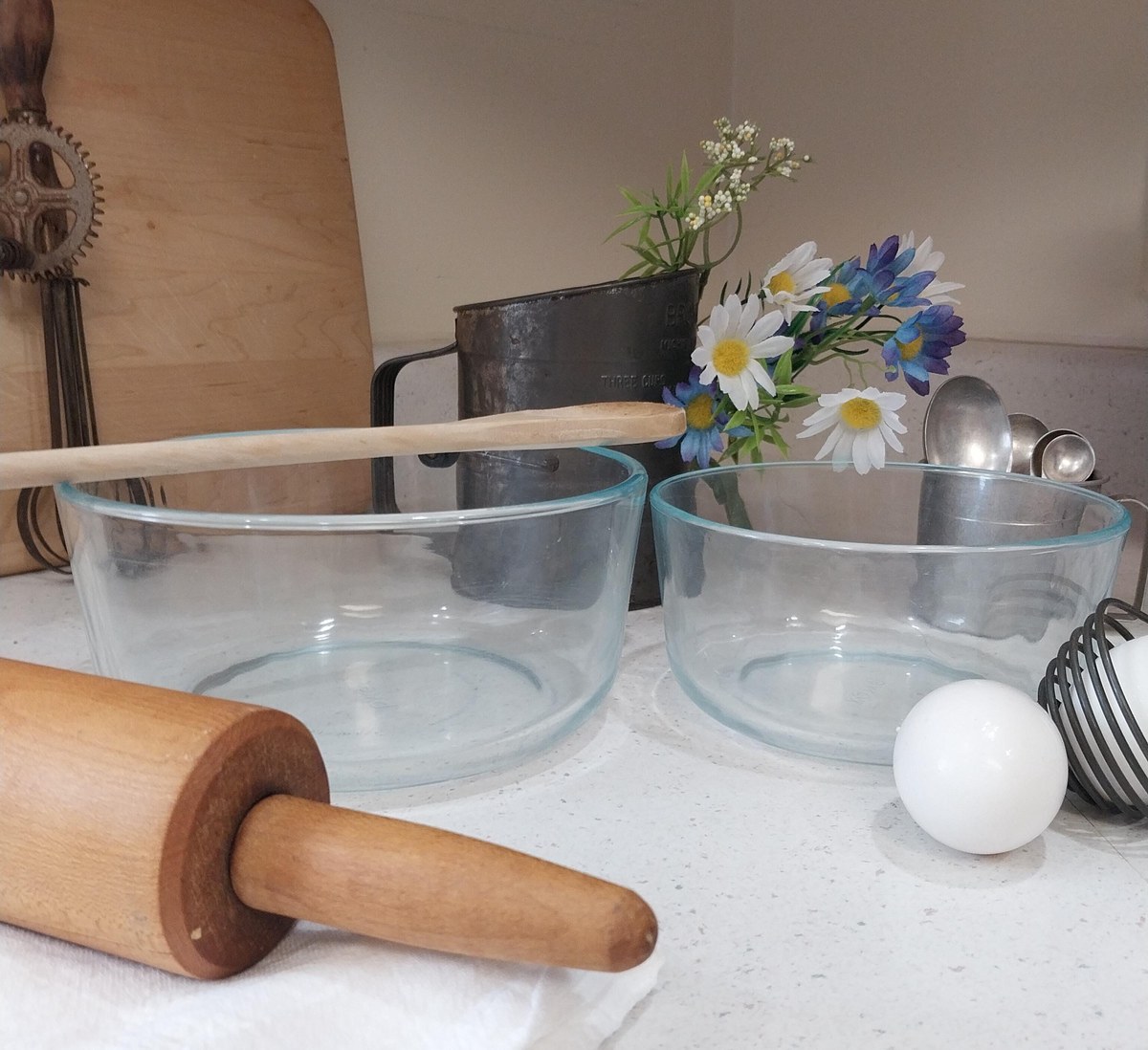 Vintage Pyrex Mixing Bowl Set: Clear Blue Green Glass, MCM Kitchenware, view 9