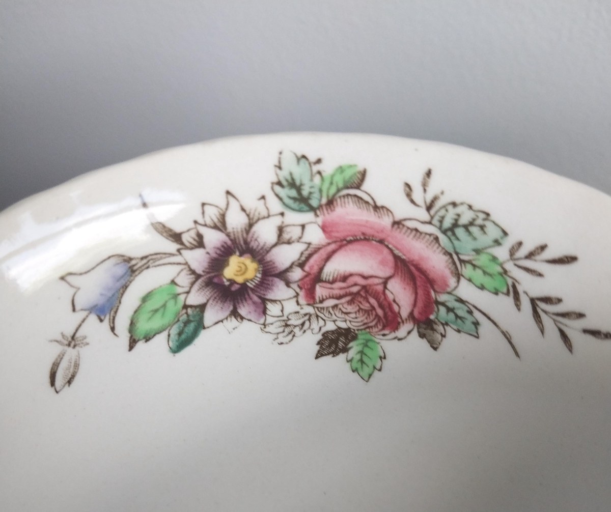Vintage Johnson Bros Tea Cup & Saucer Sets: Garden Bouquet Windsor Ware, view 8