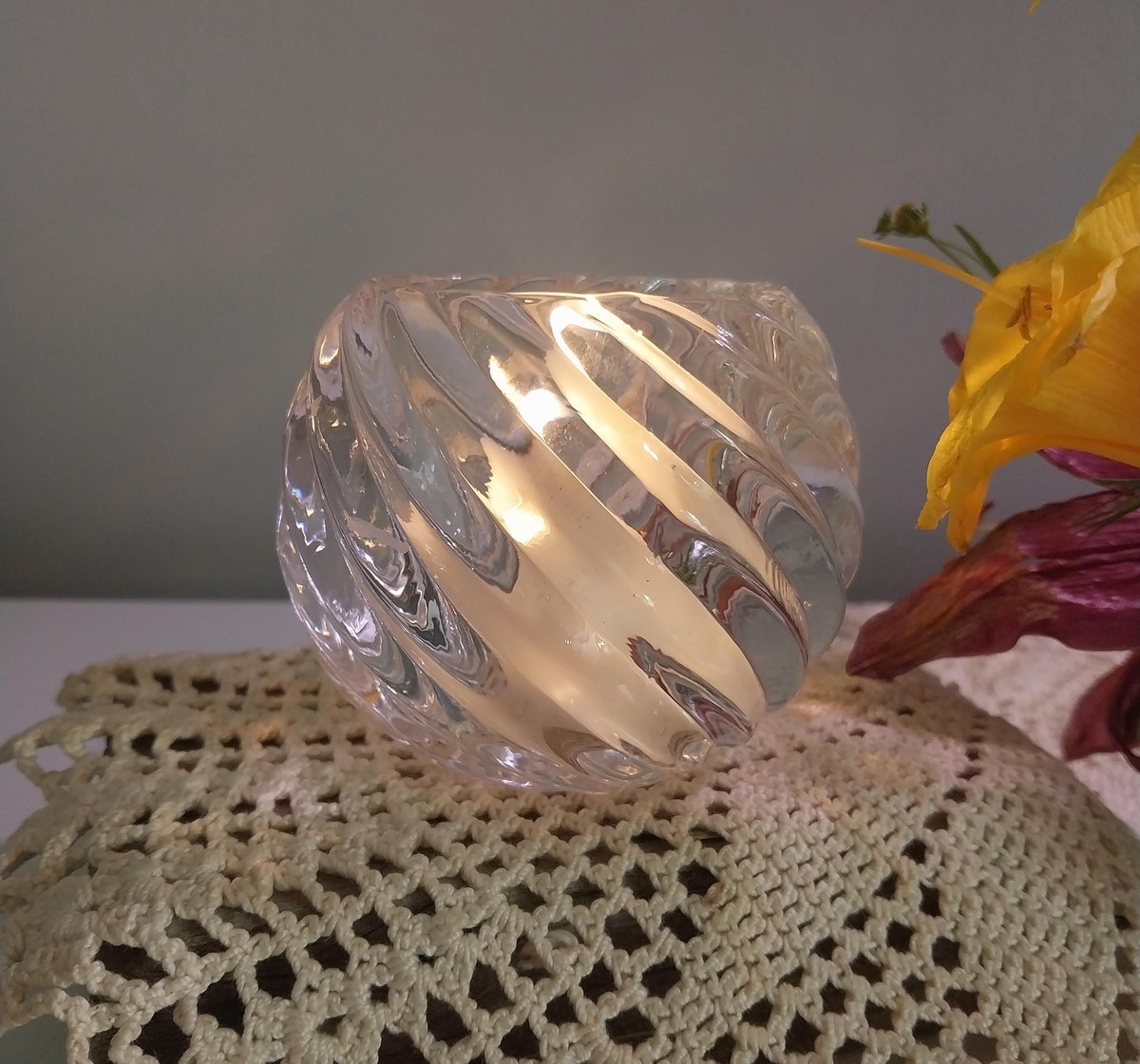 Vintage PartyLite Candle Holders Set of 2, Clear Glass Votive Holders, Elegant Candlelight Decor, Retired PartyLite Home Accent, view 4