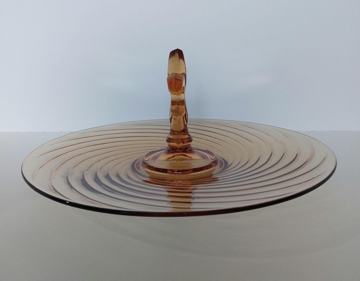 1930s French Amber Swirl Glass Serving Plate: Fleur-de-Lis Art Deco Centerpiece, view 3