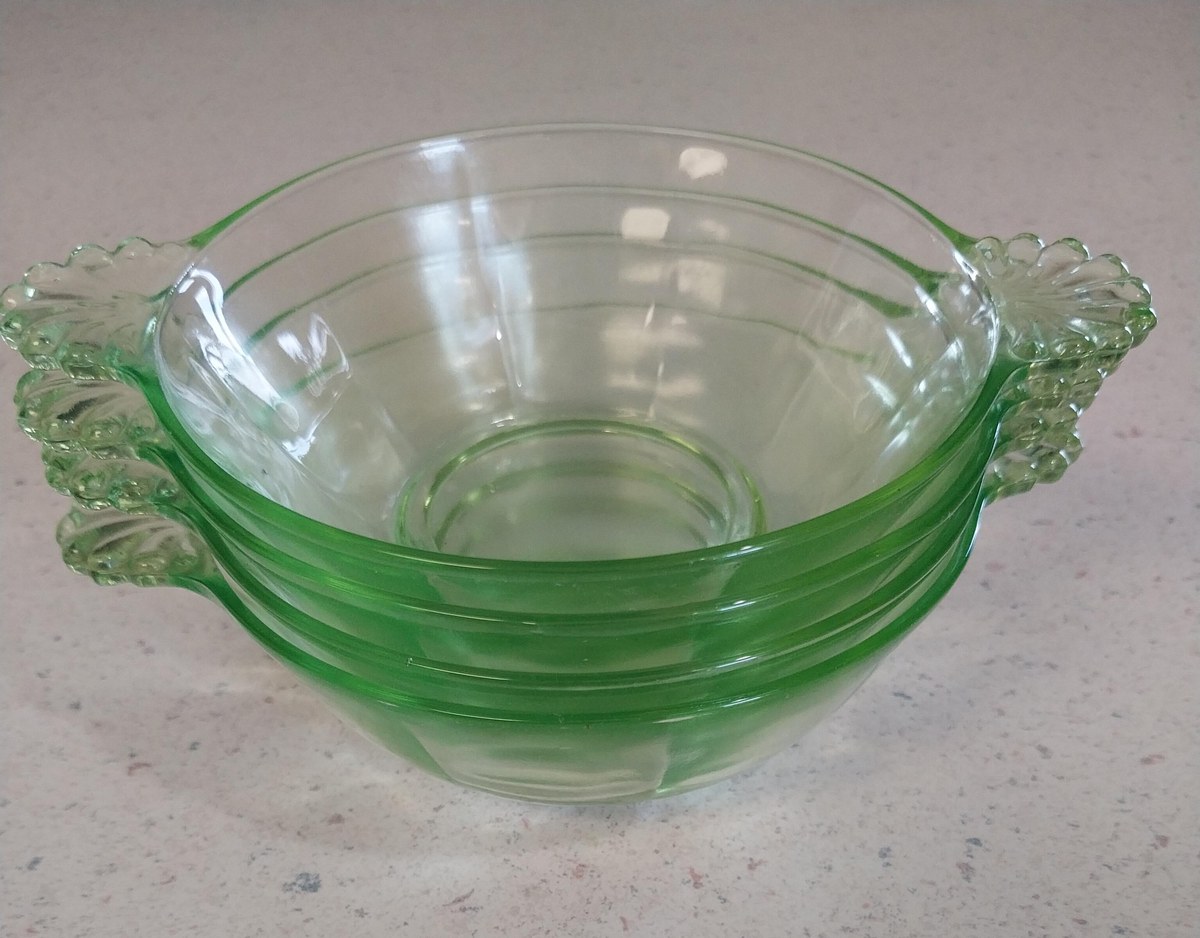 Antique Uranium Glass Berry Bowl Set, 5pc Vaseline Depression Green UV Glow, view 9