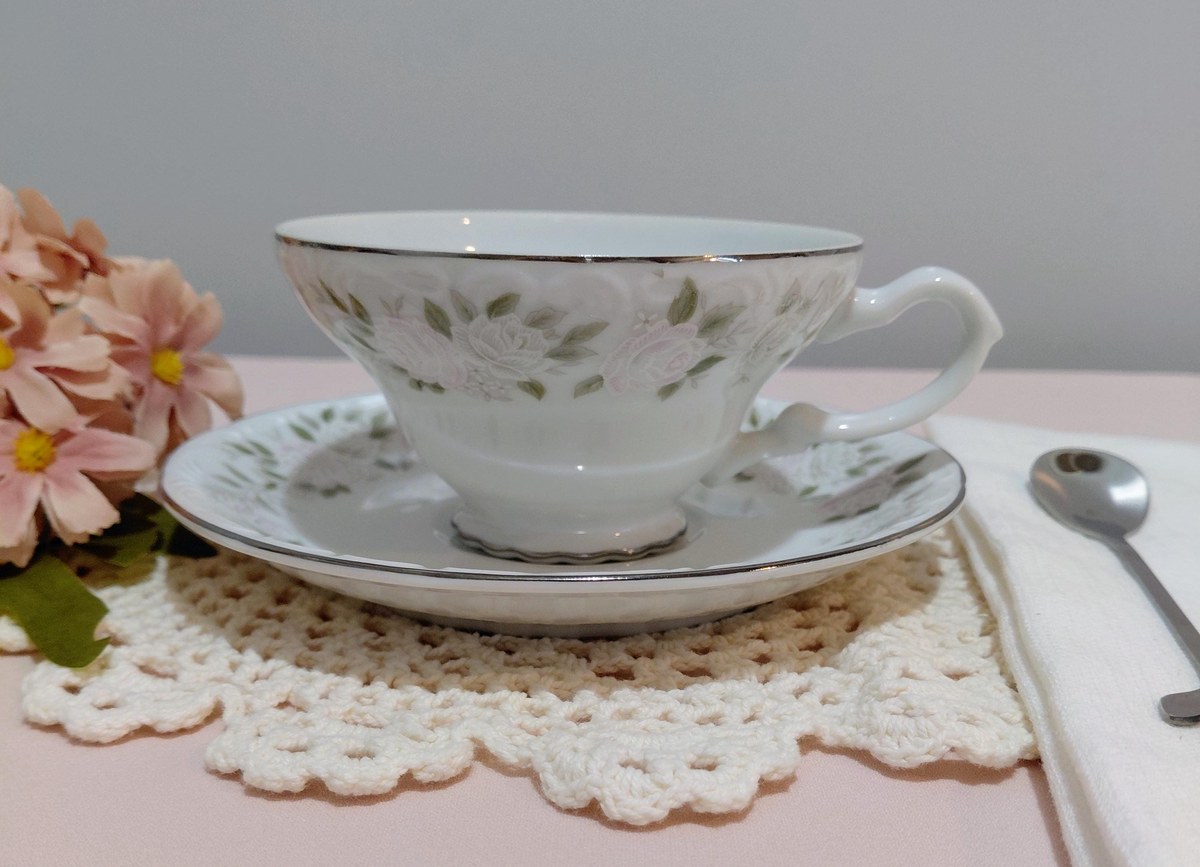 Vintage Sheffield Bone China Tea Cup & Saucer Set: Blush Rose Garland, Silver Trim, view 4