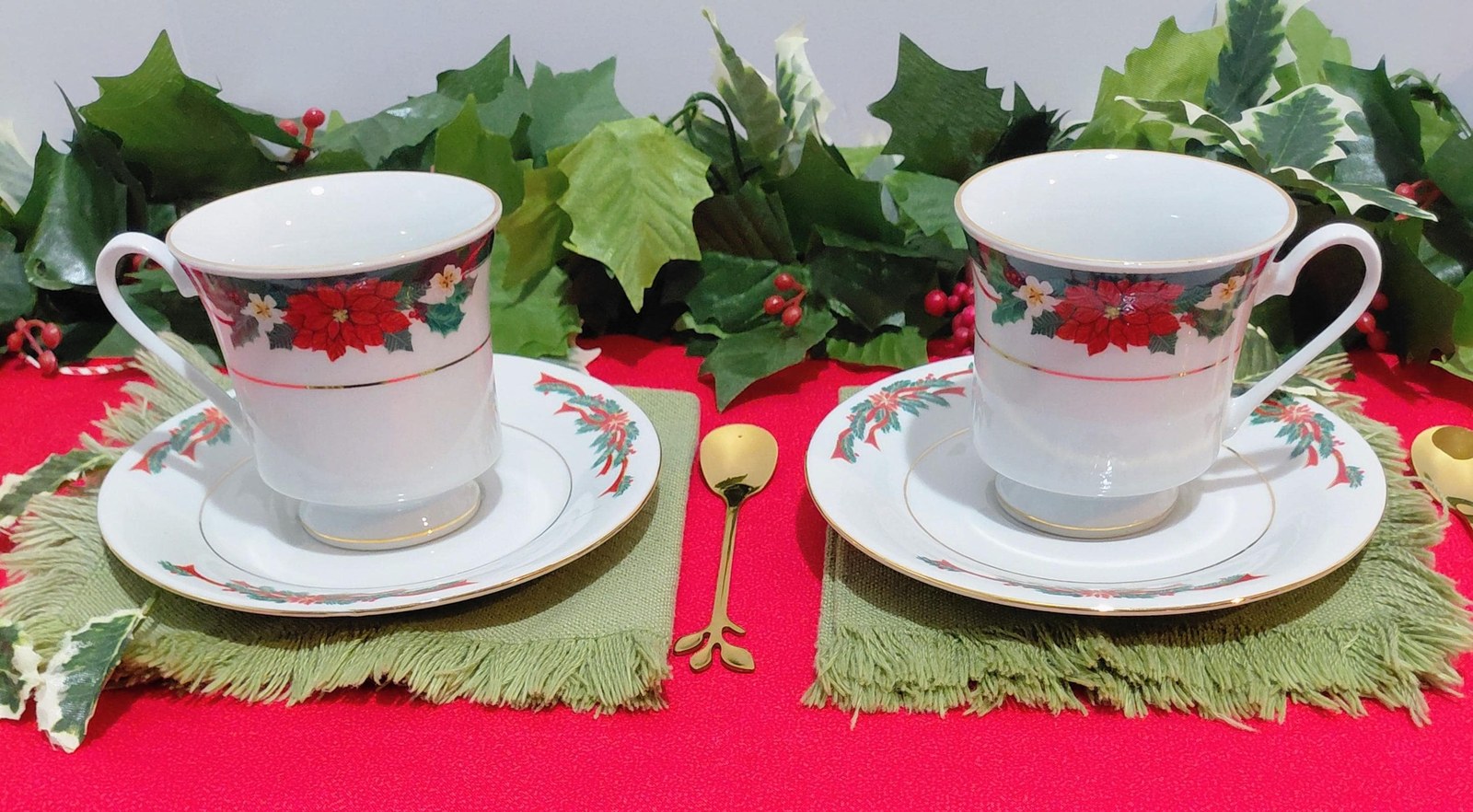Vintage Tienshan Christmas Teacup Set | Deck the Halls Poinsettia Fine China