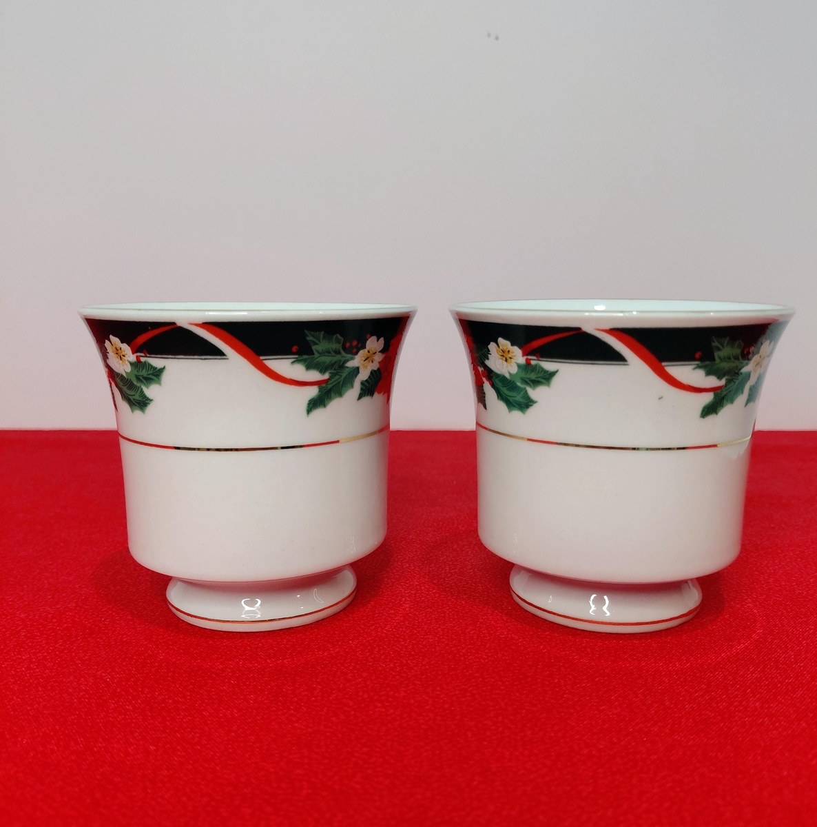 Vintage Tienshan Christmas Teacup Set | Deck the Halls Poinsettia Fine China, view 5