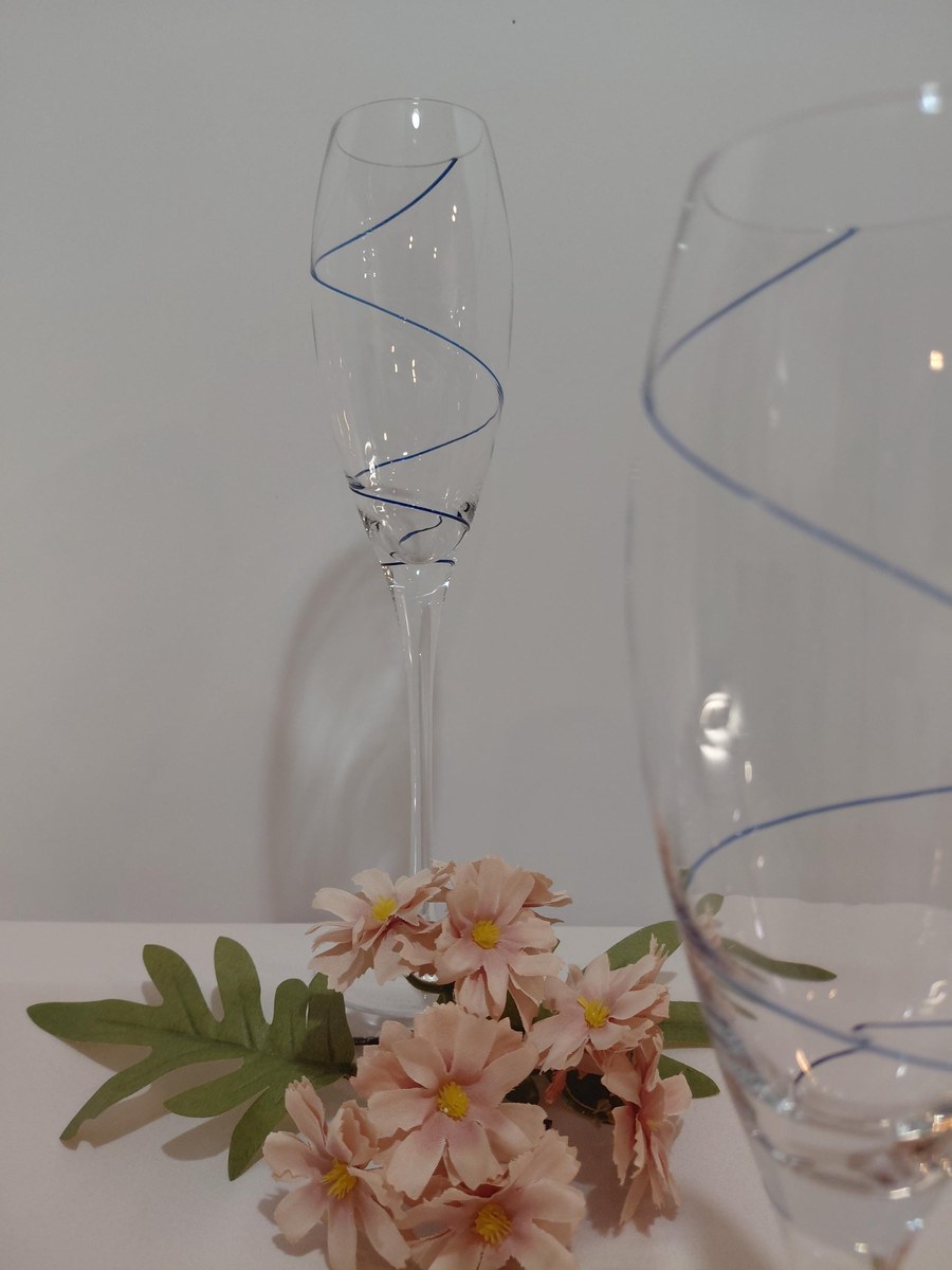 Vintage Kosta Boda Crystal Champagne Flutes Set of 2, Encased Cobalt Blue Spiral, Swedish Hand Blown Crystal, Scandinavian Stemware, view 3