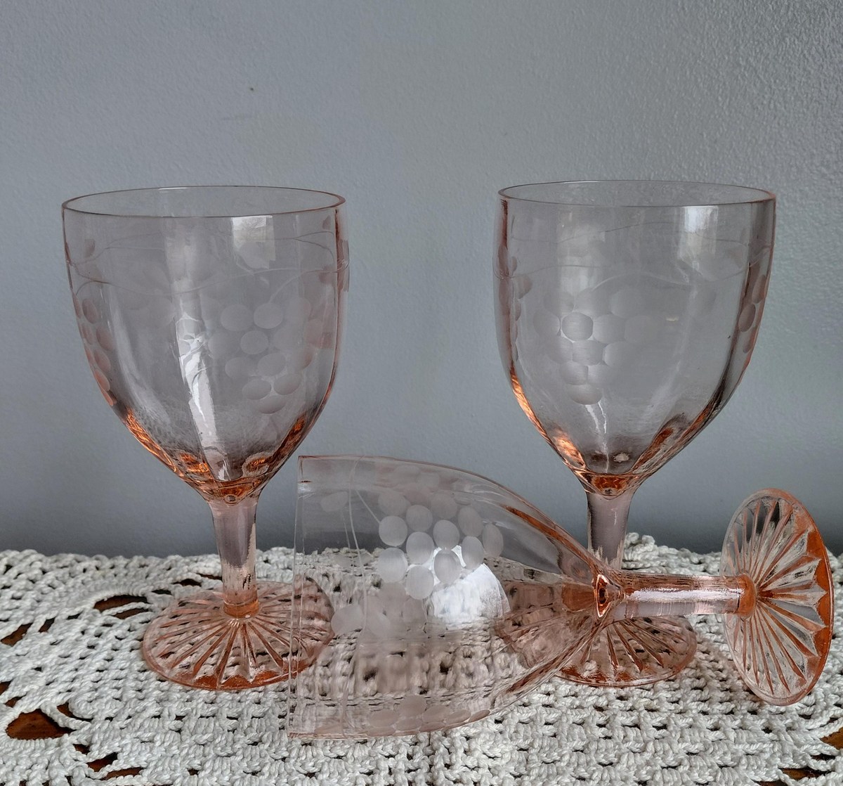 Antique Pink Depression Glass Grape Etched Wine Goblets Set, view 14