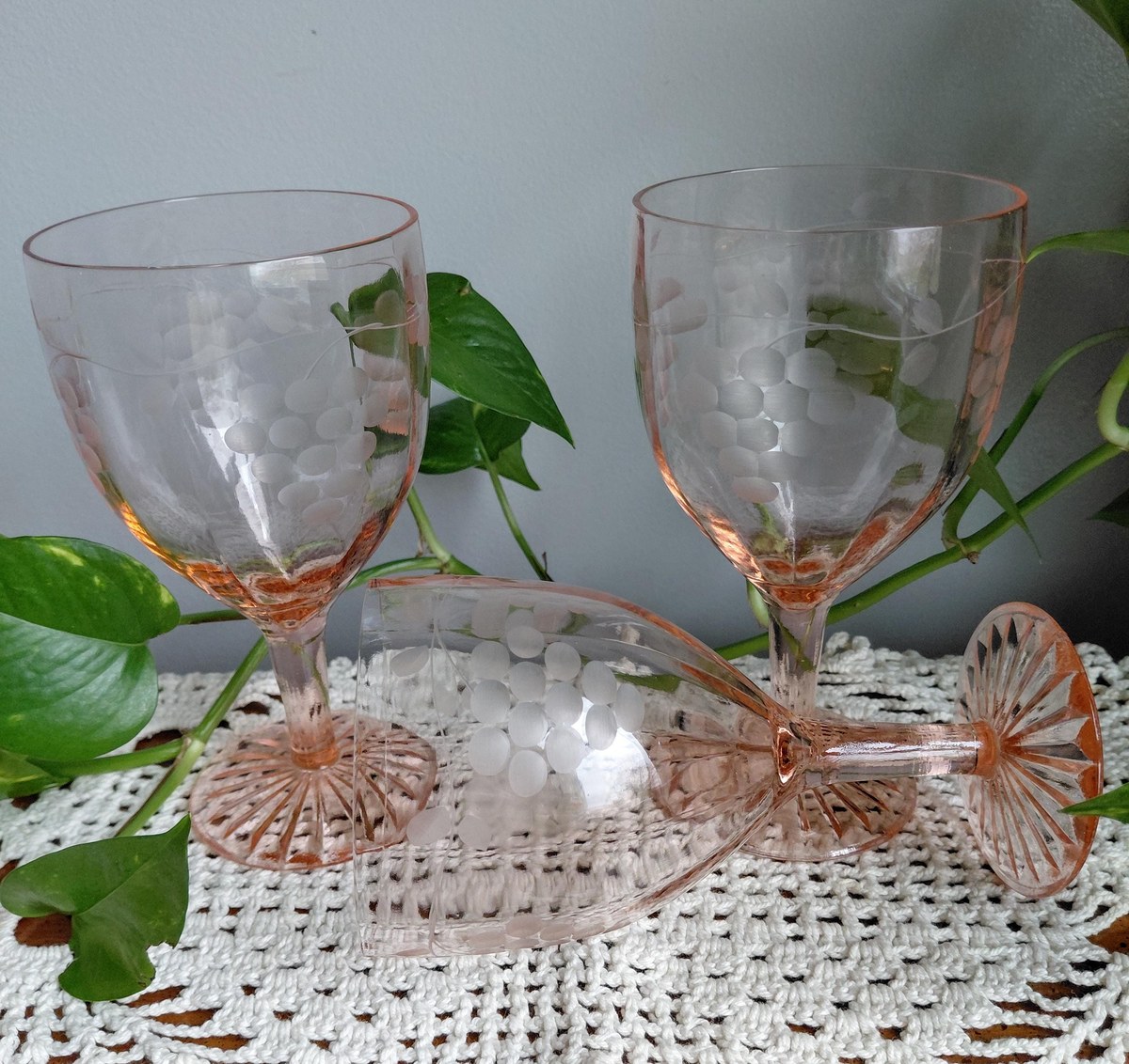 Antique Pink Depression Glass Grape Etched Wine Goblets Set, view 18