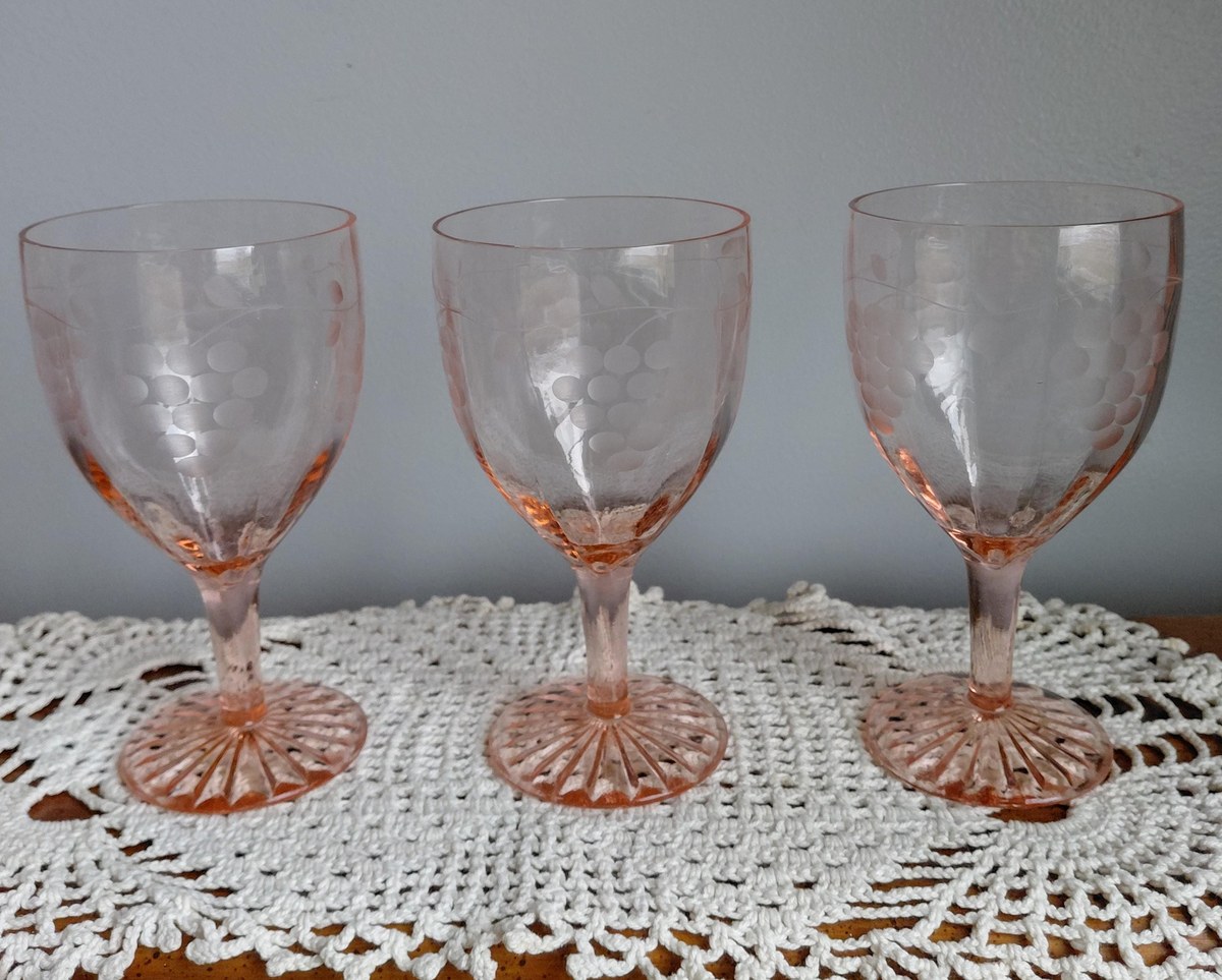 Antique Pink Depression Glass Grape Etched Wine Goblets Set, view 7