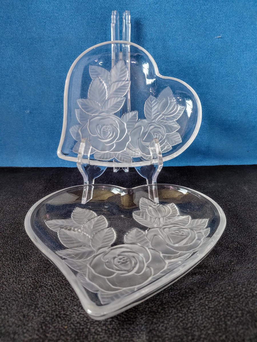 Vintage Studio Nova Winter Rose Heart Tray, Frosted Glass Trinket Dish, view 14