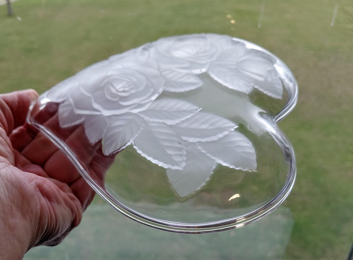 Vintage Studio Nova Winter Rose Heart Tray, Frosted Glass Trinket Dish, view 17