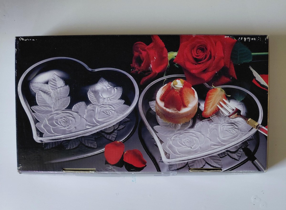Vintage Studio Nova Winter Rose Heart Tray, Frosted Glass Trinket Dish, view 3