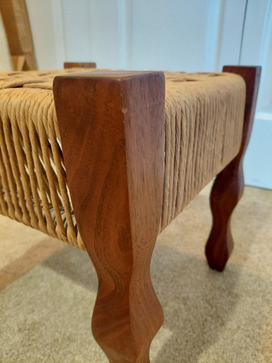 1970s Bluegrass Oakwood Handwoven Rush Footstool - Vintage Solid Oak Farmhouse Riser, view 14