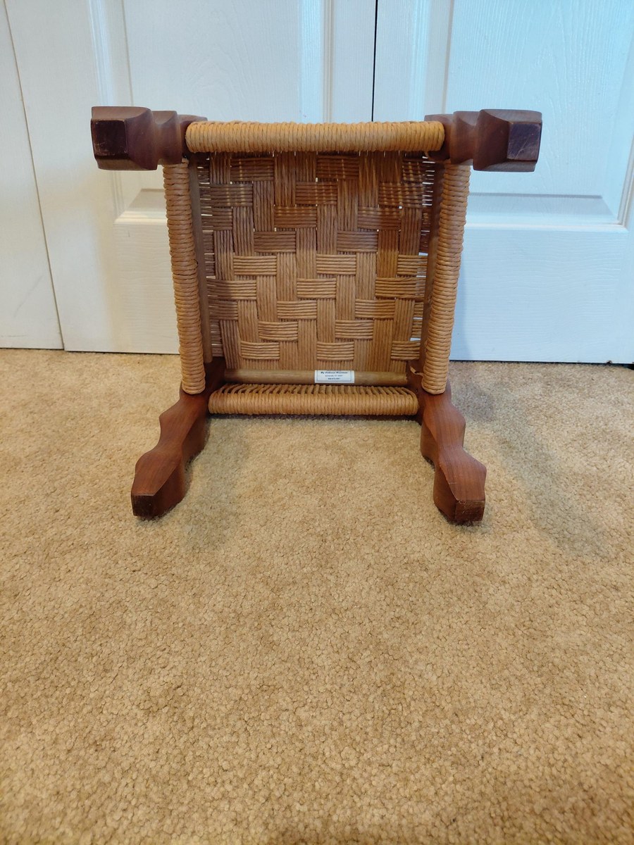 1970s Bluegrass Oakwood Handwoven Rush Footstool - Vintage Solid Oak Farmhouse Riser, view 5