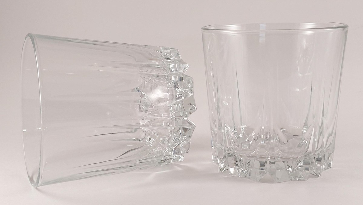 Vintage Mid Century Whiskey Glasses – Set of 2, view 11