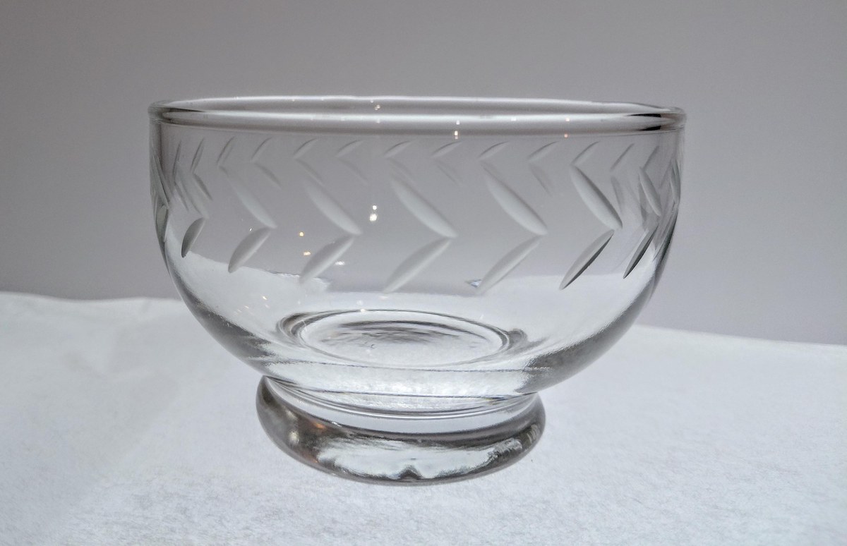 1960s Anchor Hocking Etched Laurel Leaf Sherbet Bowls Set, view 2