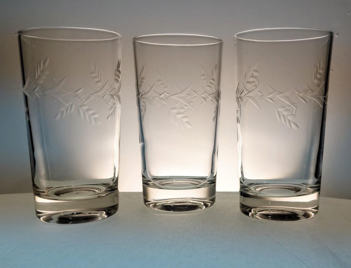 Vintage Javit Etched Leaf Tumblers Set of 3 MCM Acid Etched Glassware, view 13