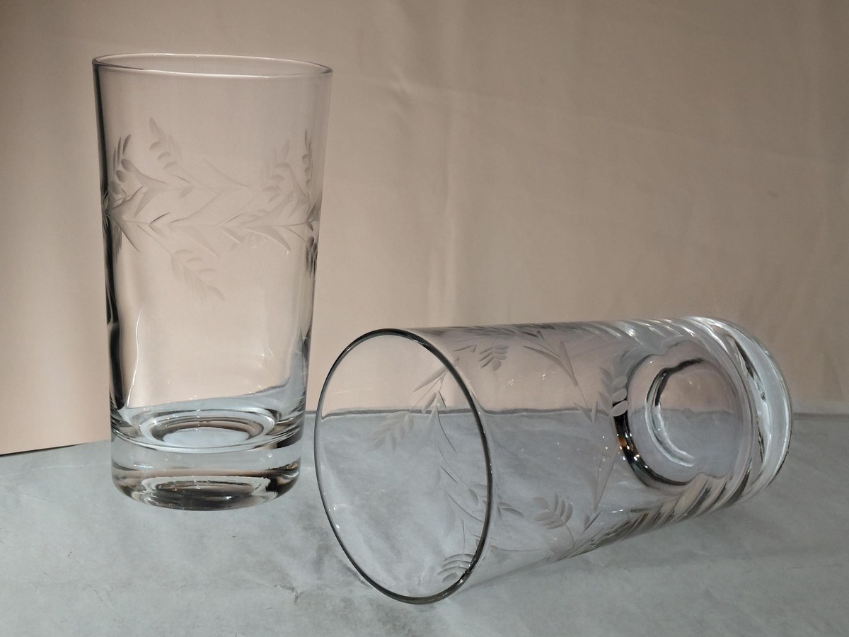 Vintage Javit Etched Leaf Tumblers Set of 3 MCM Acid Etched Glassware, view 16
