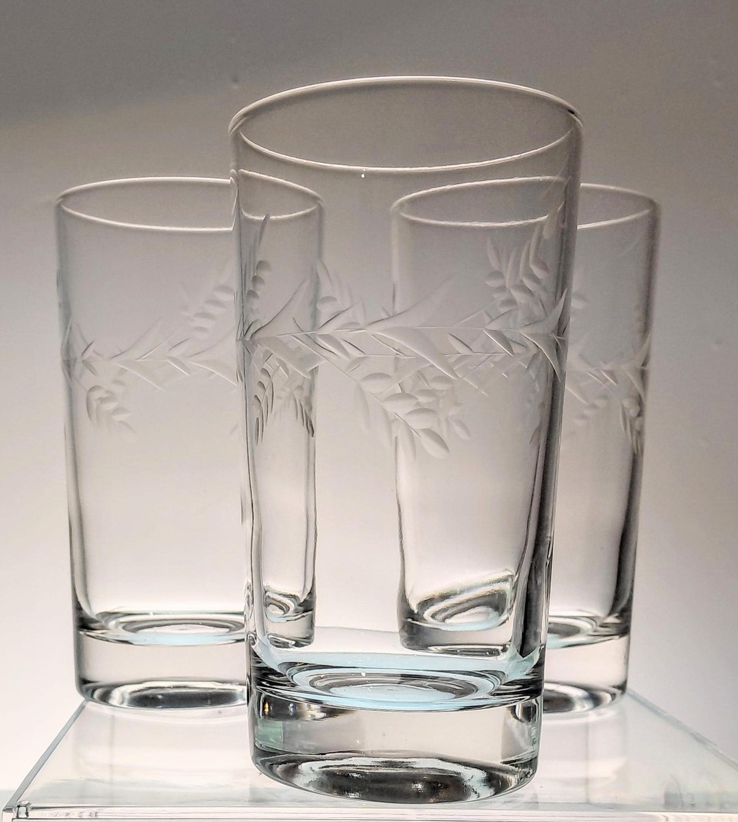 Vintage Javit Etched Leaf Tumblers Set of 3 MCM Acid Etched Glassware, view 3
