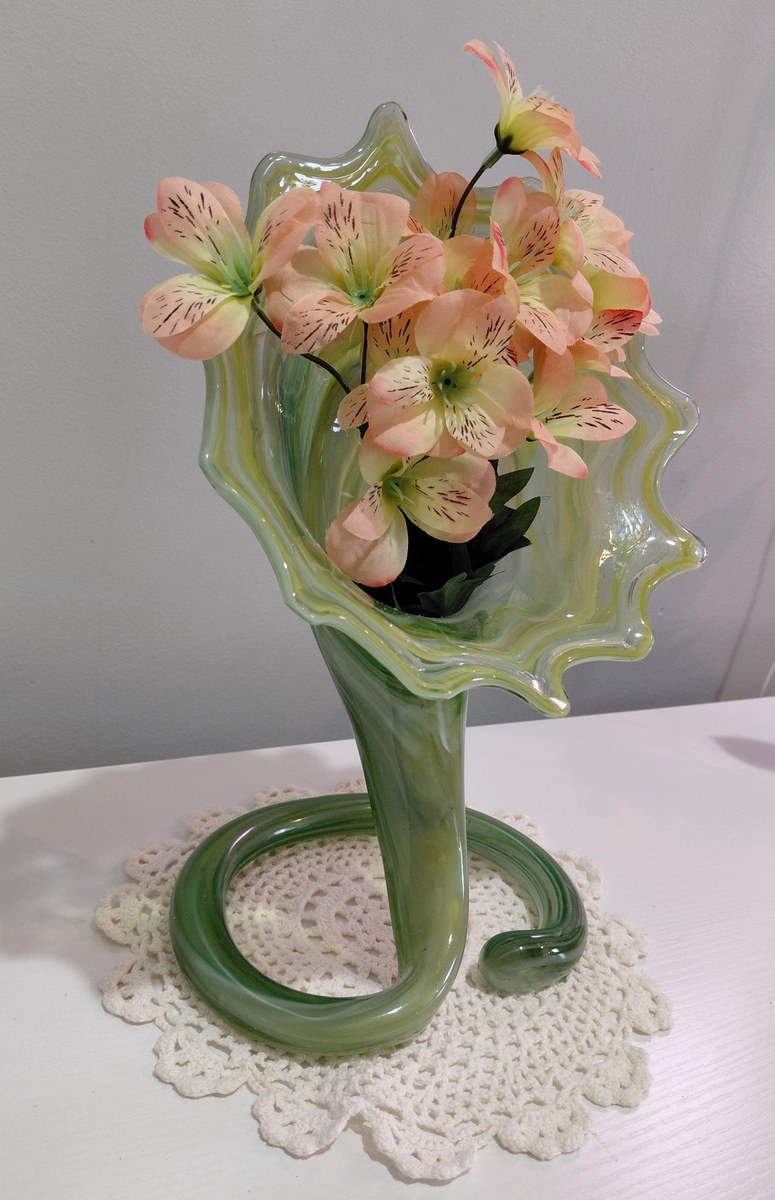 Vintage Hand Blown Art Glass Vase, Yellow Green Swirl, Ruffled Rim, Twisted Stem, 12.5", view 11