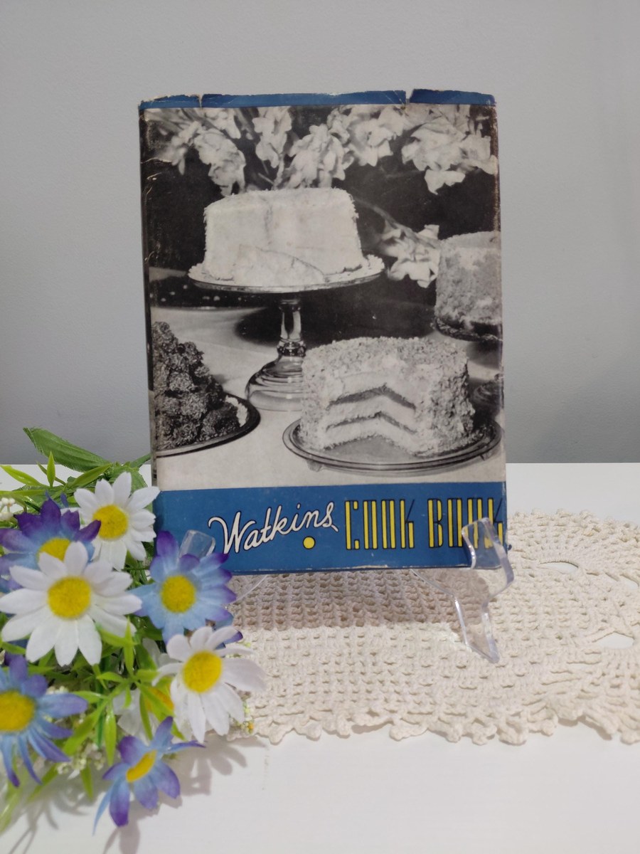 1938 Watkins Cook Book w/ Dust Jacket, Vintage Spiral Bound, Winona MN, Lays Flat, view 17