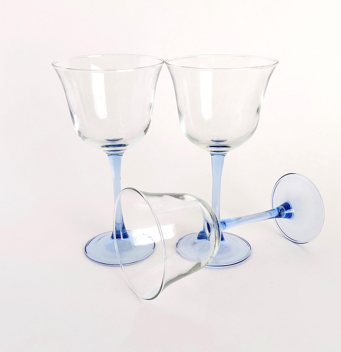 Vintage Blue Stem Wine Glasses Set of 3, Clear Goblets, 8 oz Wine Glasses, Replacement Stemware, Barware Set, Mismatched Glasses, view 15