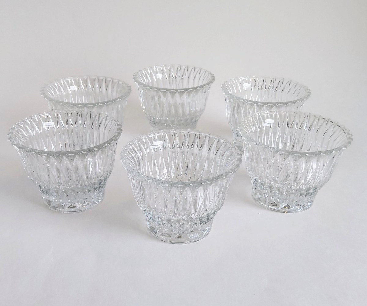 Vintage Libbey Pressed Glass Dessert Bowls Set of 6, Clear Cut Glass Style Berry Bowls, Scalloped Rim, Ice Cream Dishes, view 15