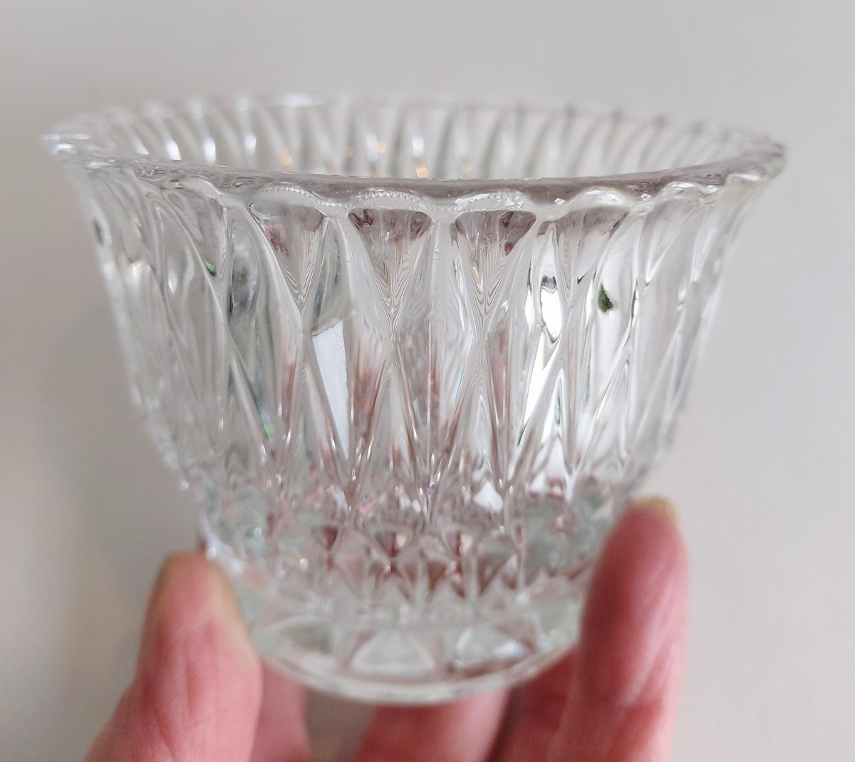 Vintage Libbey Pressed Glass Dessert Bowls Set of 6, Clear Cut Glass Style Berry Bowls, Scalloped Rim, Ice Cream Dishes, view 20