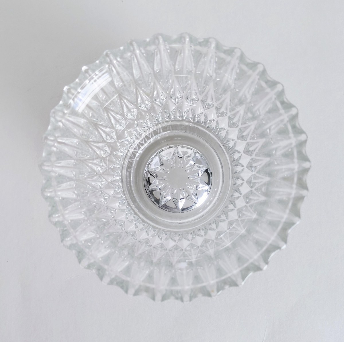 Vintage Libbey Pressed Glass Dessert Bowls Set of 6, Clear Cut Glass Style Berry Bowls, Scalloped Rim, Ice Cream Dishes, view 3