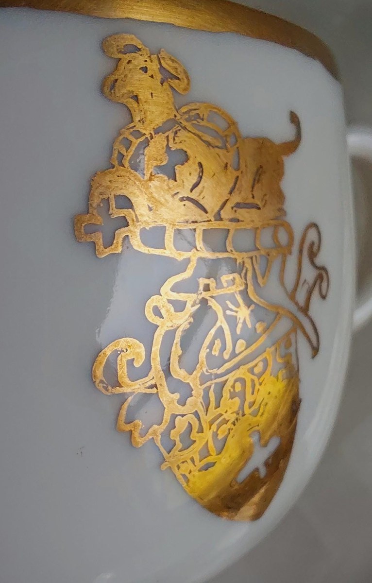 Vintage Weimar Germany Bone China Tea Set Hand Painted Heraldic Crest Gold Gilt Cups Saucers Dessert Plates Mid Century, view 3