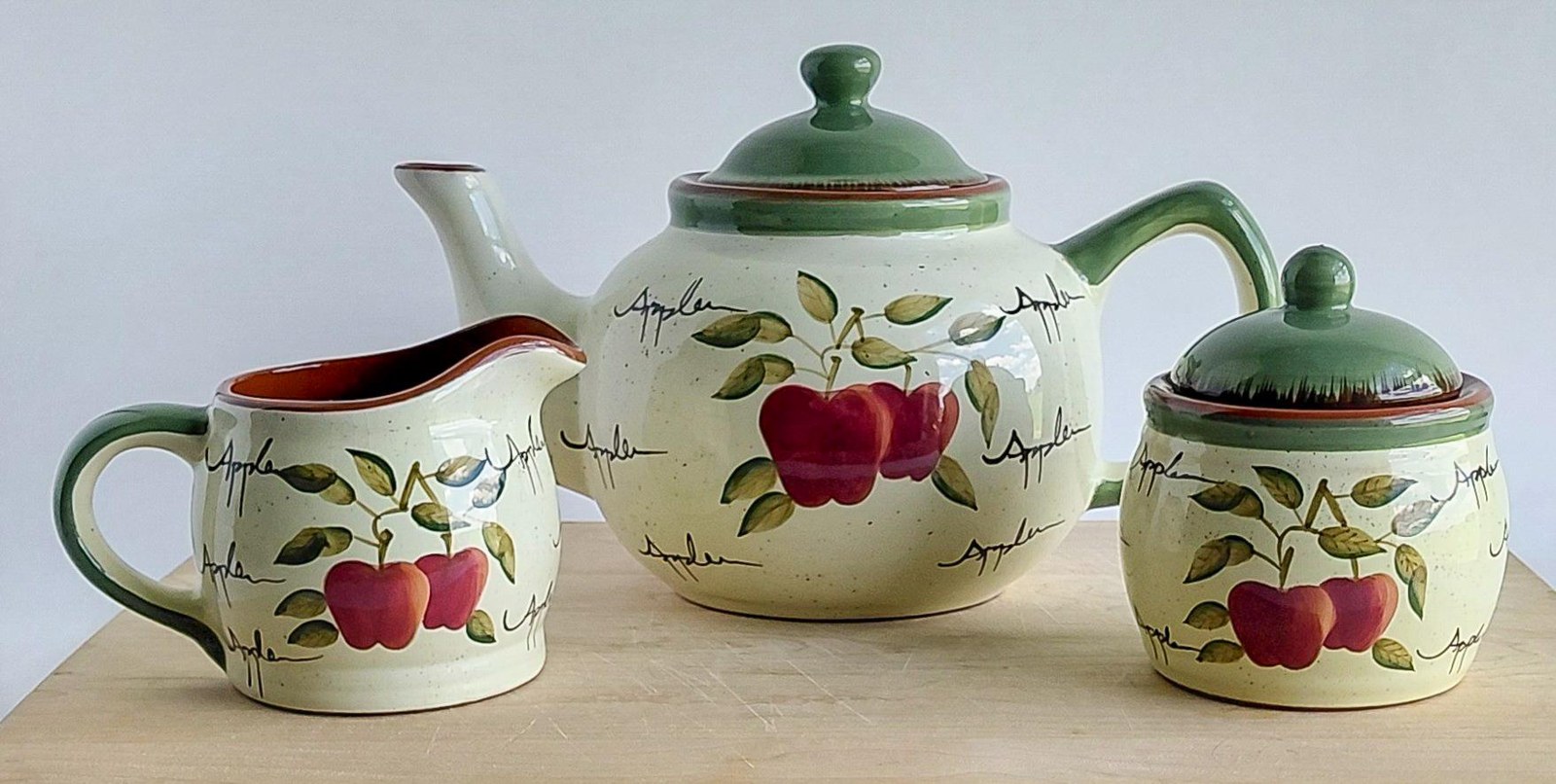 Home Interiors Apple Orchard Tea Set Tea Pot Creamer Sugar Bowl Vintage Hand Painted Earthenware Country Kitchen Decor