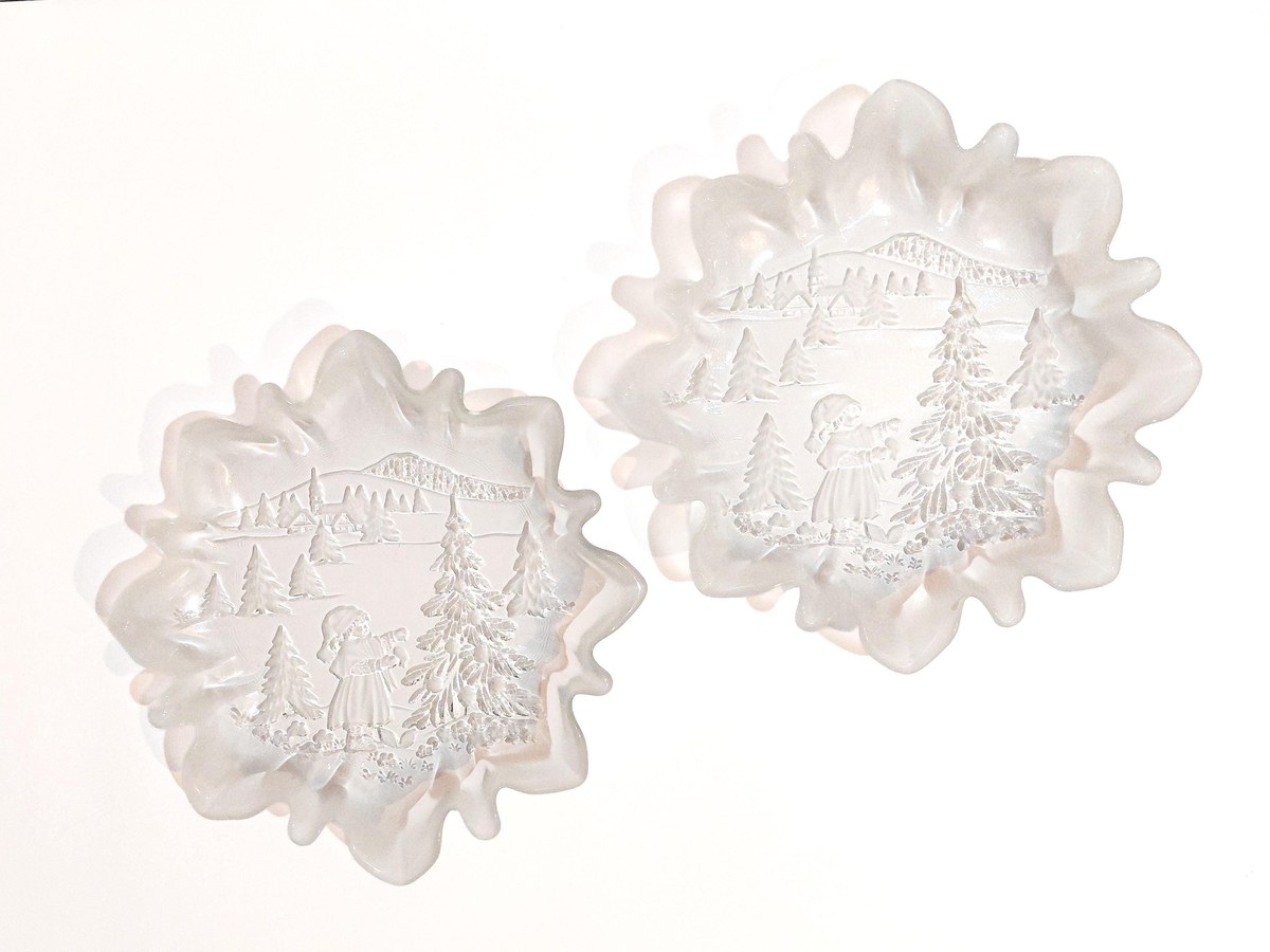 Mikasa Christmas Story Bonbon Plates Set of 2, Vintage Walther Glas Germany Frosted Glass Candy Dish, 9.75 Inch, view 4