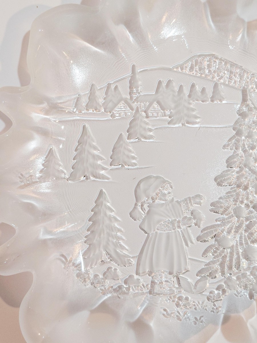 Mikasa Christmas Story Bonbon Plates Set of 2, Vintage Walther Glas Germany Frosted Glass Candy Dish, 9.75 Inch, view 7