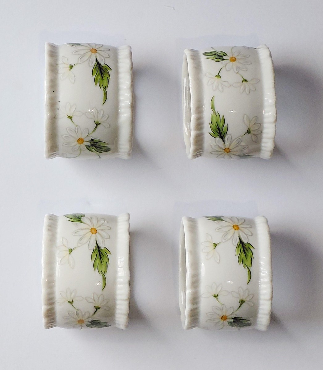 Lefton Daisy Napkin Rings Set of 4, Vintage 1976 Hand Painted Japan Porcelain, Cottagecore Spring Table Decor, view 12