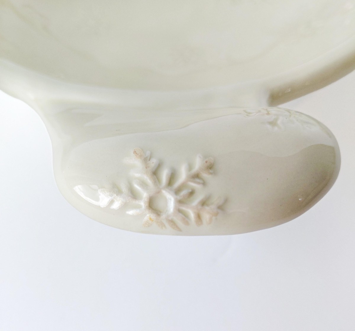 Fitz & Floyd Frosty Folks Snowman Serving Bowl, Vintage 1990 Christmas Candy Dish, Holiday Ceramic Decor 11.5 In, view 10