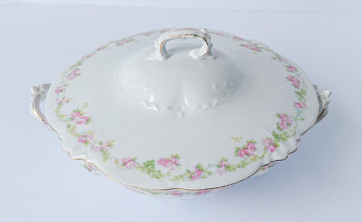 Habsburg HAB95 Round Covered Vegetable Bowl, Antique Austrian Porcelain Pink Floral Serving Bowl, 1892-1909 China, view 2