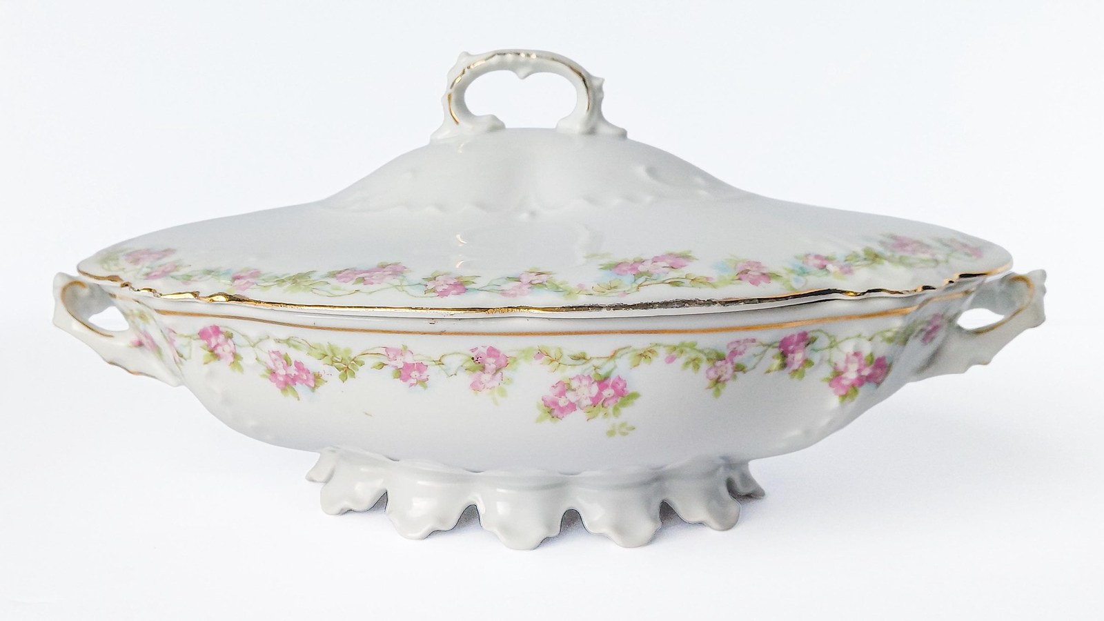 Habsburg HAB95 Oval Covered Vegetable Bowl, Antique Austrian Porcelain Pink Floral Serving Dish, 1892-1909 Victorian