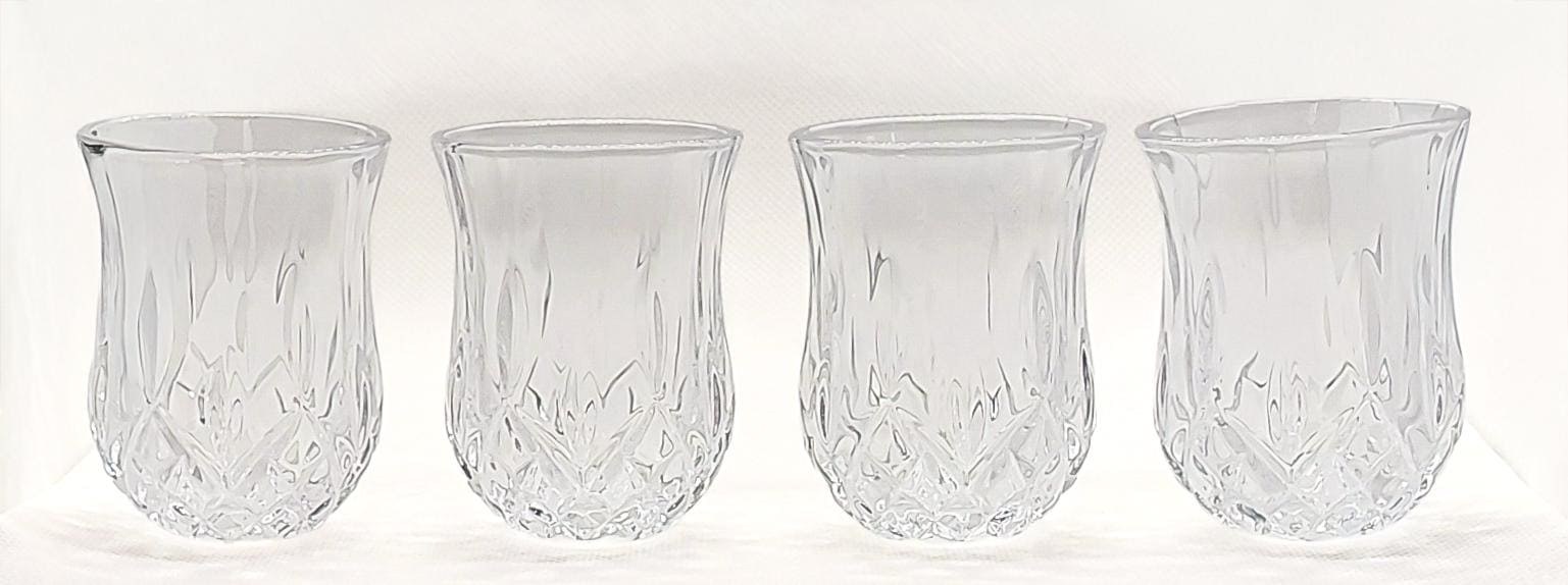 Heavy Bottom Shot Glasses Set of 4, Vintage 1.5 oz Cut Glass Cordial Glasses, Whiskey Tequila Tasting Barware